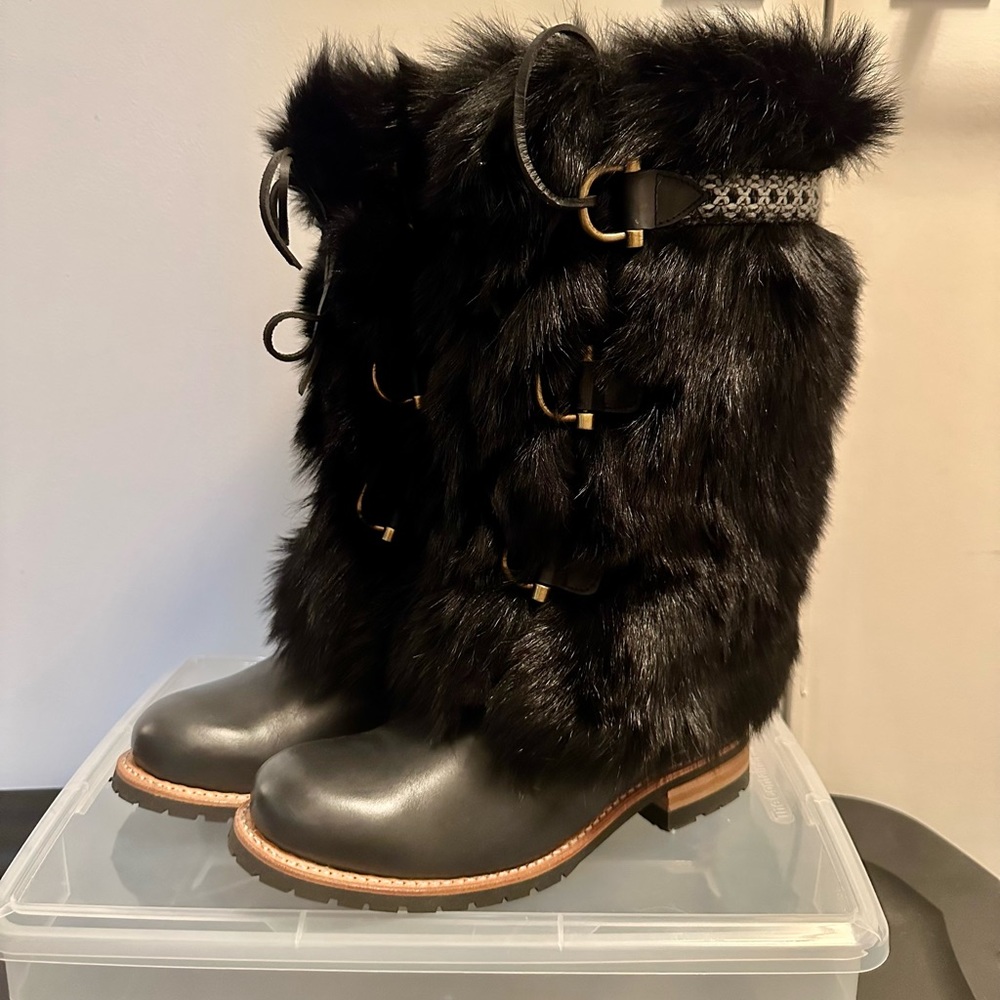 Aerin: Lace Up Fur Winter Boots | Size: 7